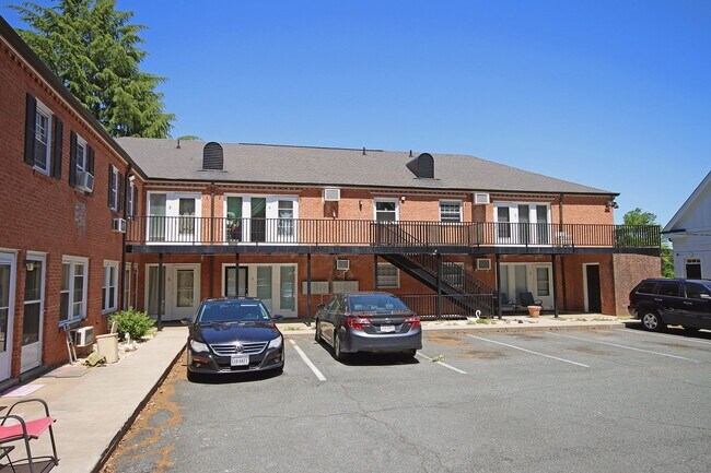 Primary Photo - Student-Friendly Ground-Level Apartment Ne...