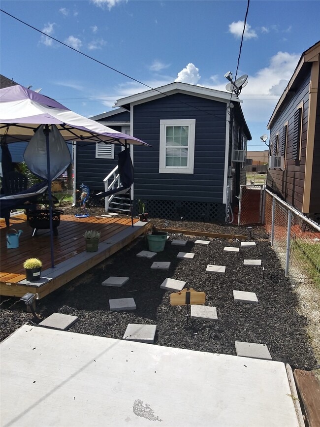 Building Photo - 5313 Avenue K