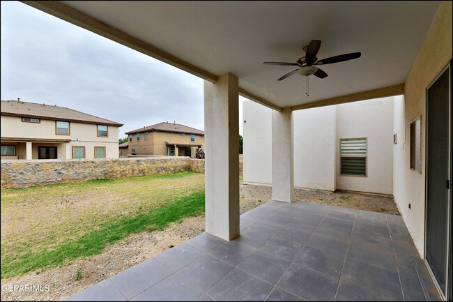 Building Photo - 5973 Cartagena Cir