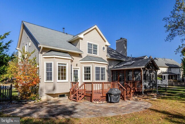 Building Photo - 47001 Smithwood Ct