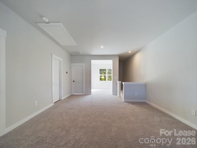 Building Photo - 9525 Munsing Dr