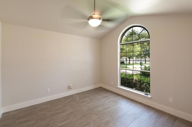 Building Photo - 3213 Canyon Ledge Cove