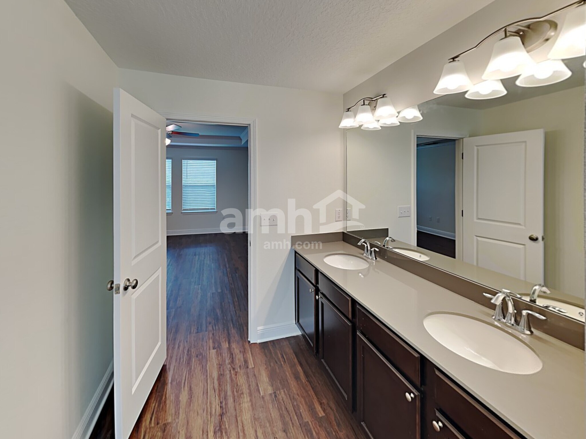 Building Photo - 20443 Calla Lily Dr