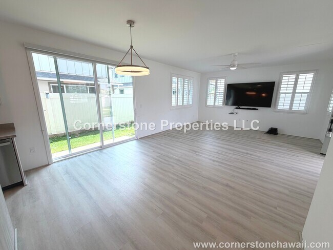 Building Photo - 91-1517-1517 Hoikau St