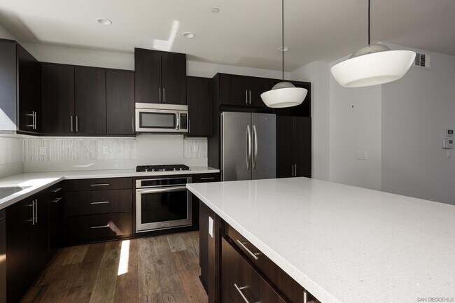 Building Photo - 2434 Via Alta