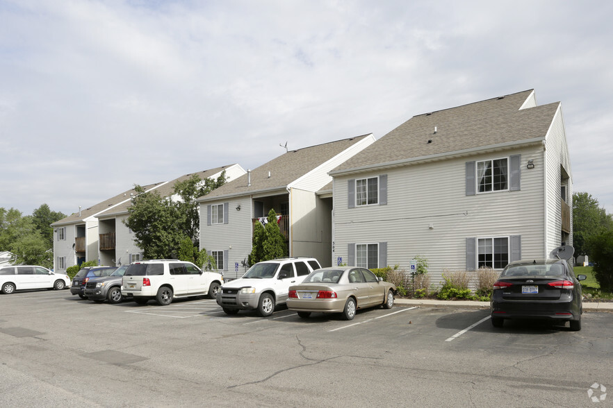 Building Photo - Meadowcreek Apartments