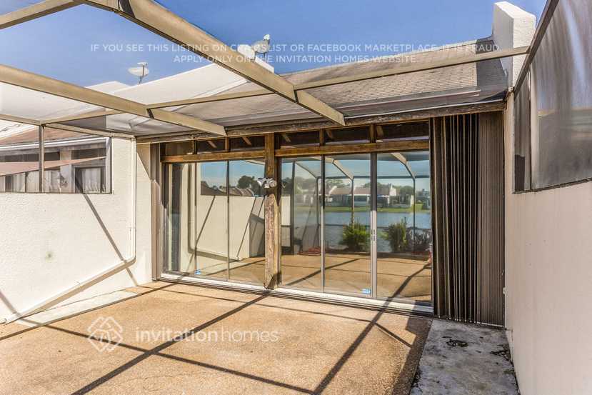 Building Photo - 1314 SW 131st Pl Cir E