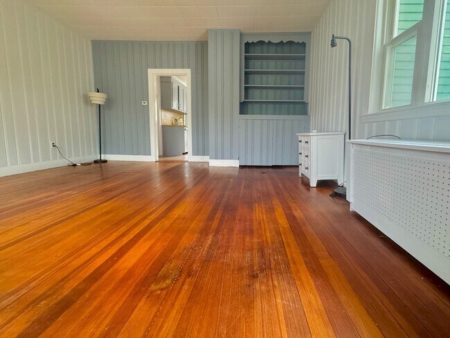 Building Photo - 1-3 Nelson St