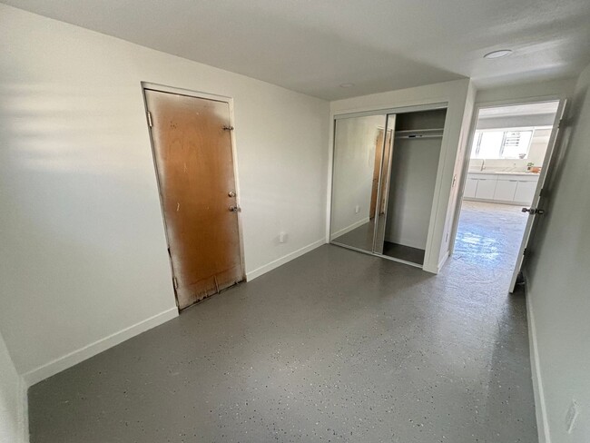 Building Photo - 1509 Emerson St