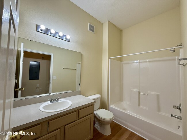 Building Photo - 6106 Maggies Cir