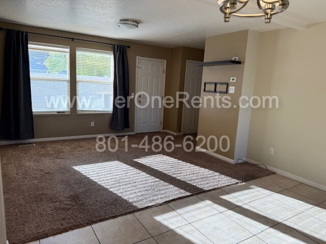 Building Photo - NO DEPOSIT option available for qualified ...