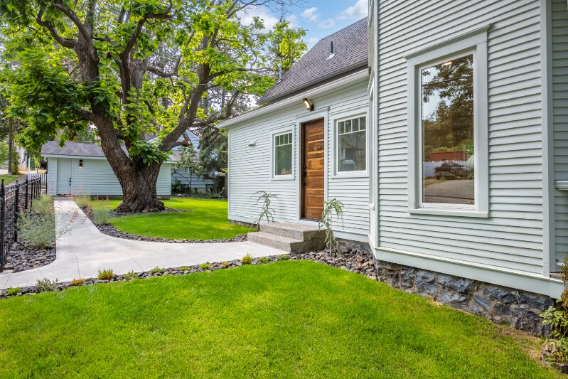 Building Photo - 1726 E 13th Ave