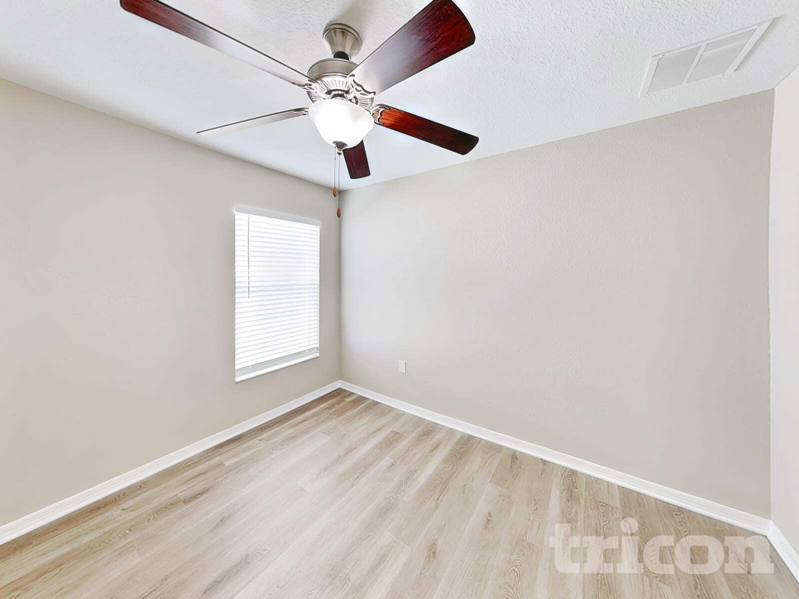 Building Photo - 2311 12th Ave E