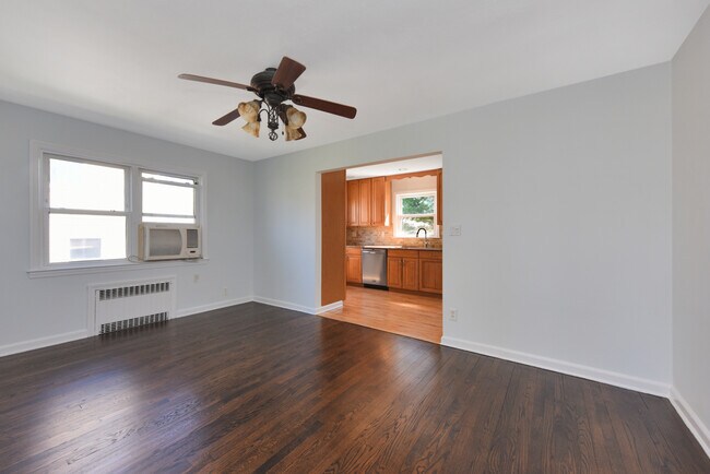 Building Photo - 6 Dunes Ln