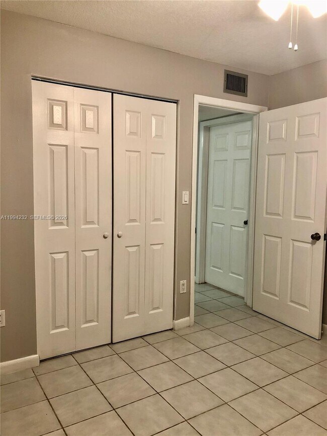 Building Photo - 9753 W McNab Rd