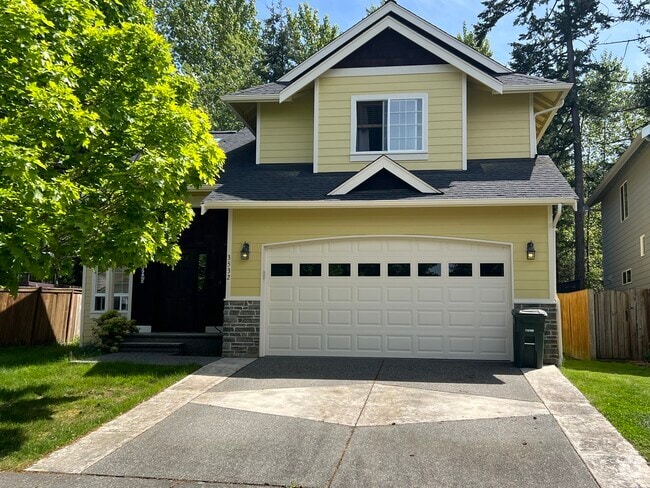 Building Photo - 3532 Skylark Loop