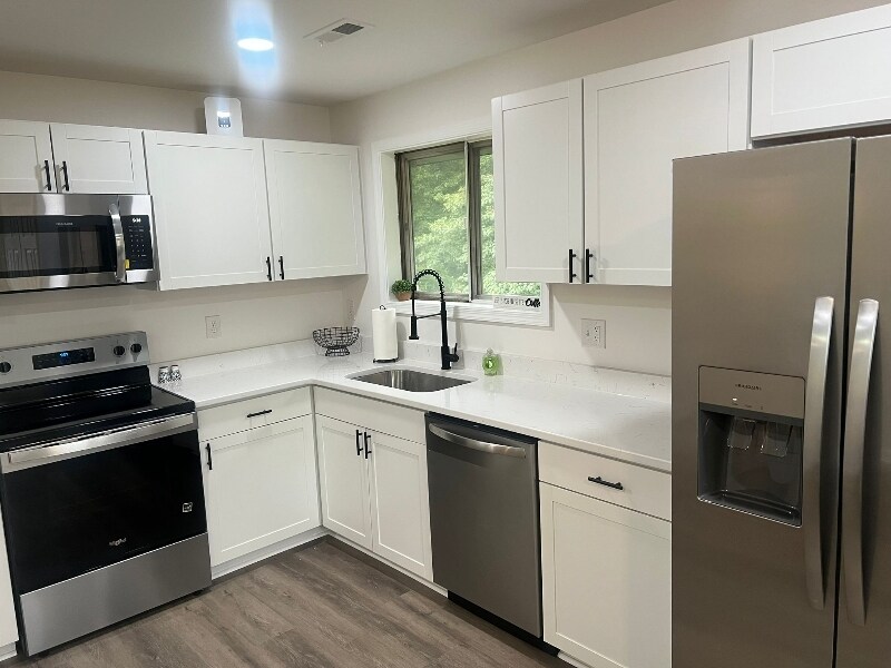 Building Photo - 1416 Weaver Ave