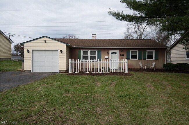 Building Photo - 3945 S Schenley Ave