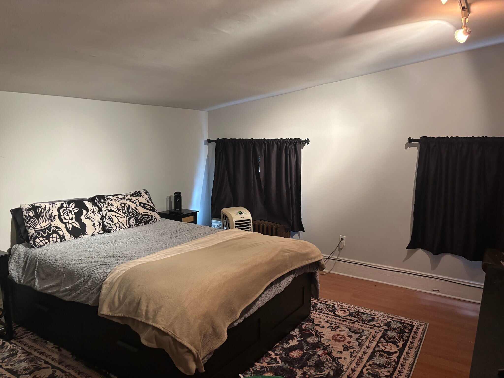 Bedroom - 1211 Buena Vista St