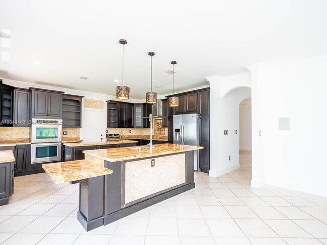 Building Photo - 351 SW 184th Terrace