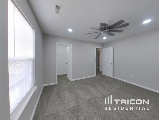 Building Photo - 176 Heartwood Hill