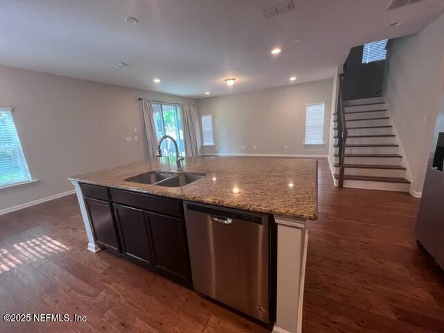 Building Photo - 37 Fernbrook Dr