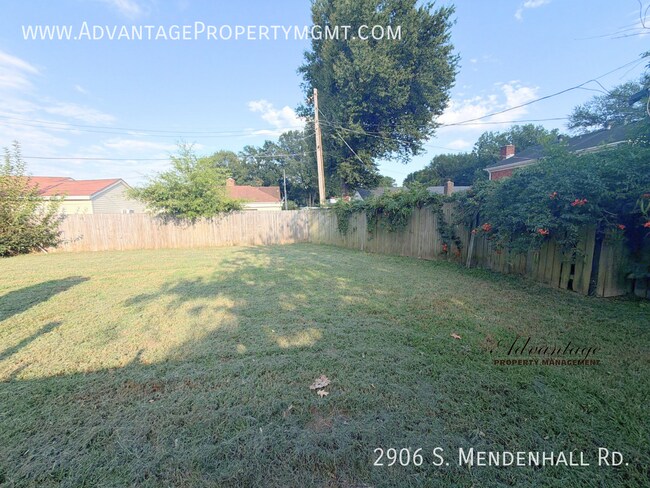 Building Photo - 2906 S Mendenhall Rd
