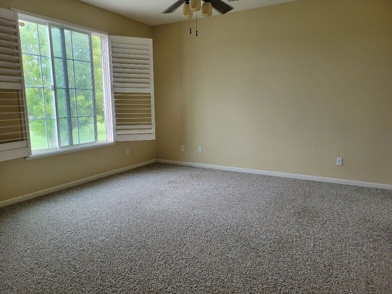 Building Photo - 1663 Eucalyptus Ct