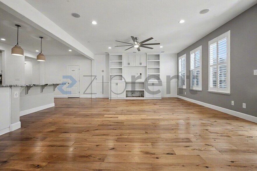 Building Photo - 3540 Arden Villa Ct