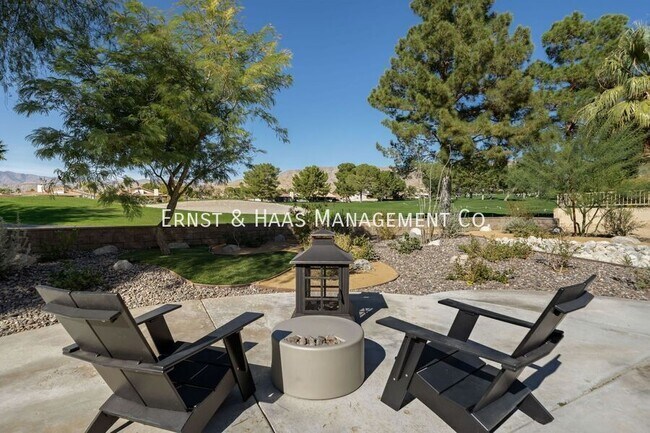 Building Photo - 8780 Warwick Dr