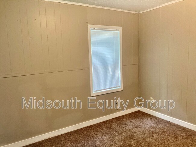 Building Photo - 108 Muse St