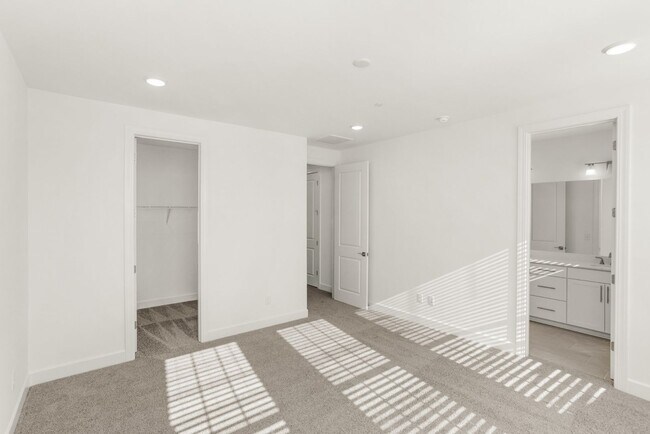 Building Photo - 320 Lynwood Station Blvd