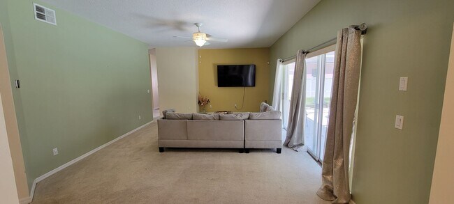 Building Photo - Beautiful 4/3 2 Story Pool Home In Ocoee FL