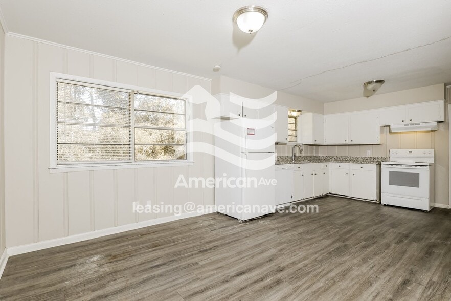 Building Photo - 435 McDowell Park Cir