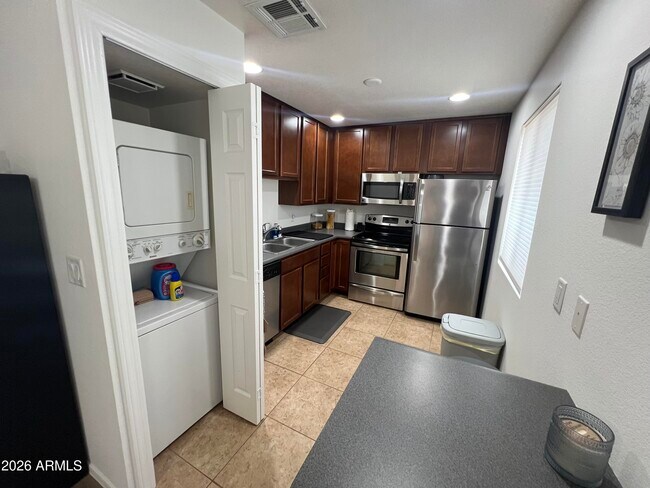 Building Photo - 4354 N 82nd St