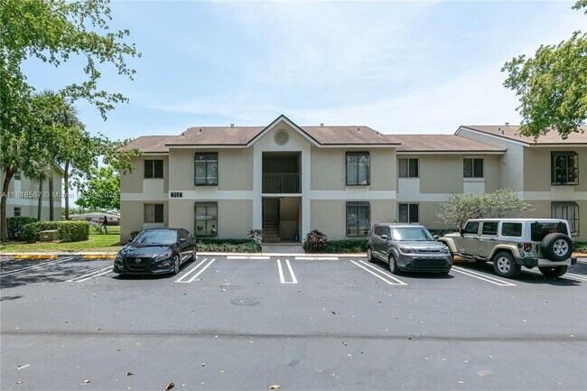 Building Photo - 717 Gardens Dr