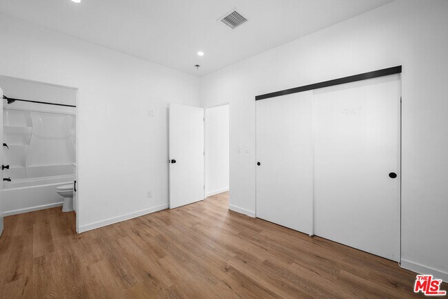 Building Photo - 2646 Westwood Blvd