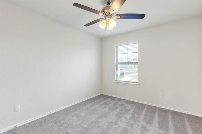 Building Photo - 116 Fiery Skipper Ln