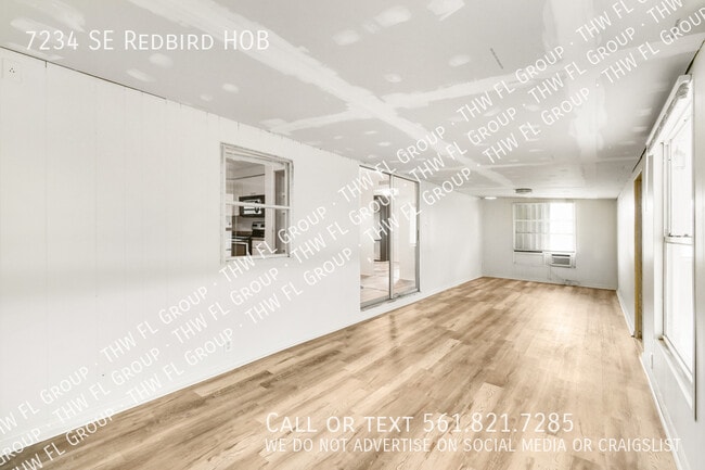 Building Photo - 7234 SE Redbird Cir