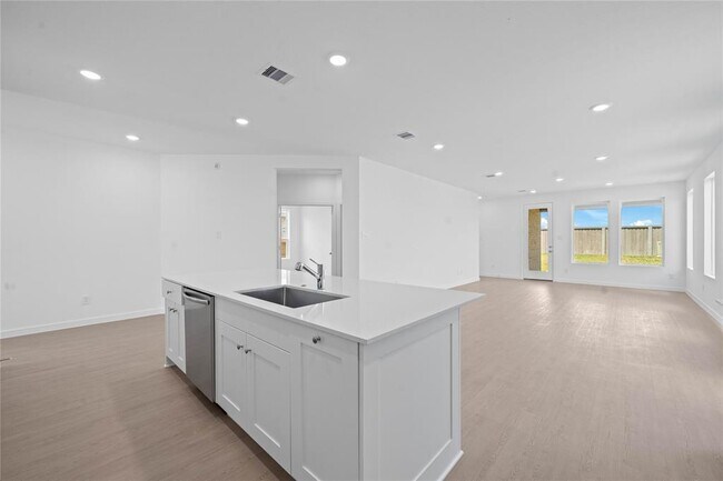 Building Photo - 16618 Golden Harvest Dr