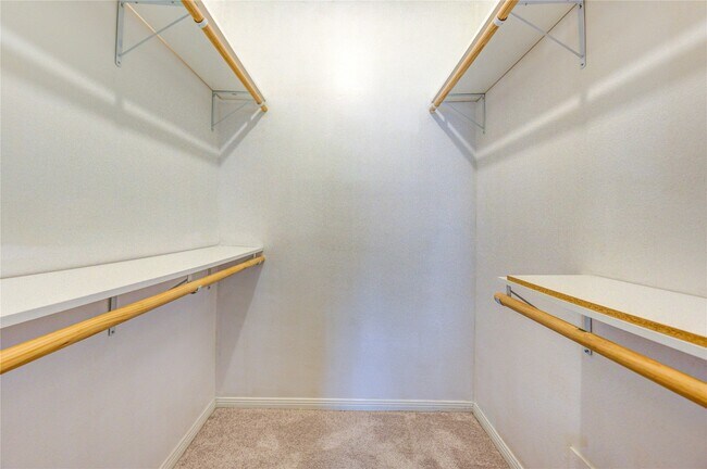 Building Photo - 4144 Greystone Way