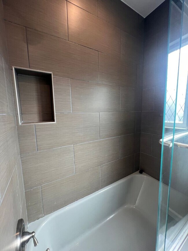 Building Photo - Costa Mesa House Large Lot;  Open House Friday 2/24/2026 11:30 PM - 1:00 PM