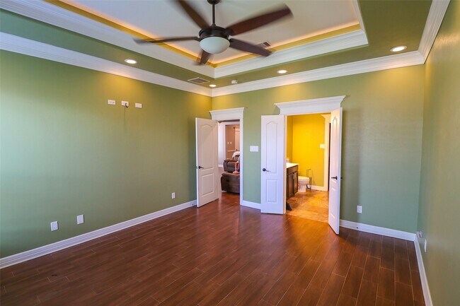 Building Photo - 7438 Tonsley Springs Dr