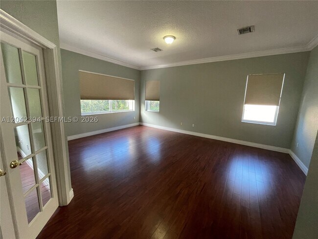 Building Photo - 16331 SW 49th Ct
