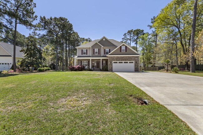 Building Photo - Spacious Home with Screened Porch & Community Kayak Launch