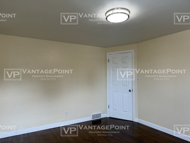 Building Photo - 1332 Fatima St