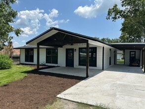 Building Photo - 108 N Dixie St