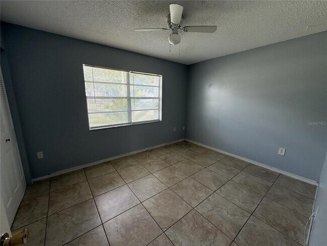 Building Photo - 5048 Lillilea Ln