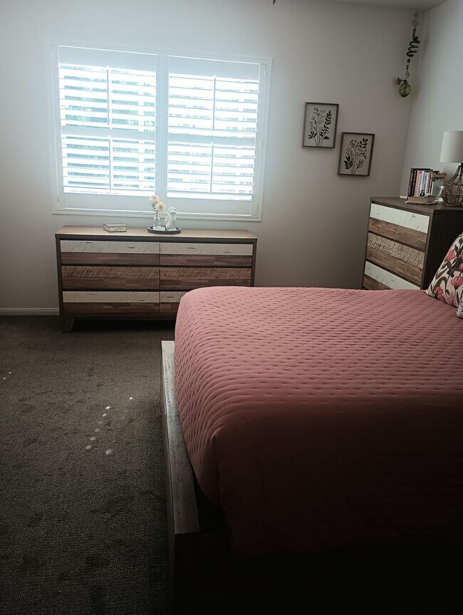 Building Photo - Comfortable Living in the Heart of Rancho Rose