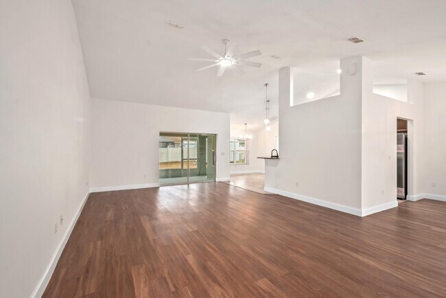 Building Photo - 8511 SE 158th Pl